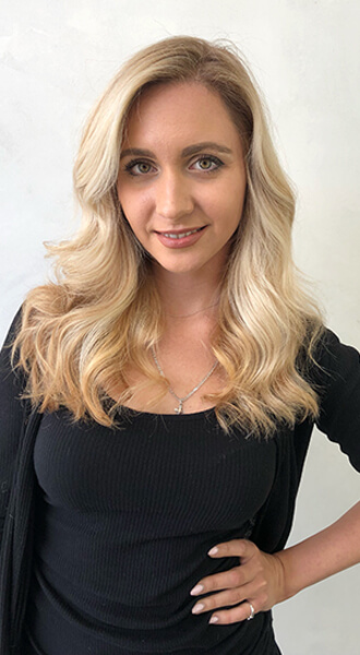 arisa-love-bright-diamond-after1 Larisa Love's hair client after blonde highlights