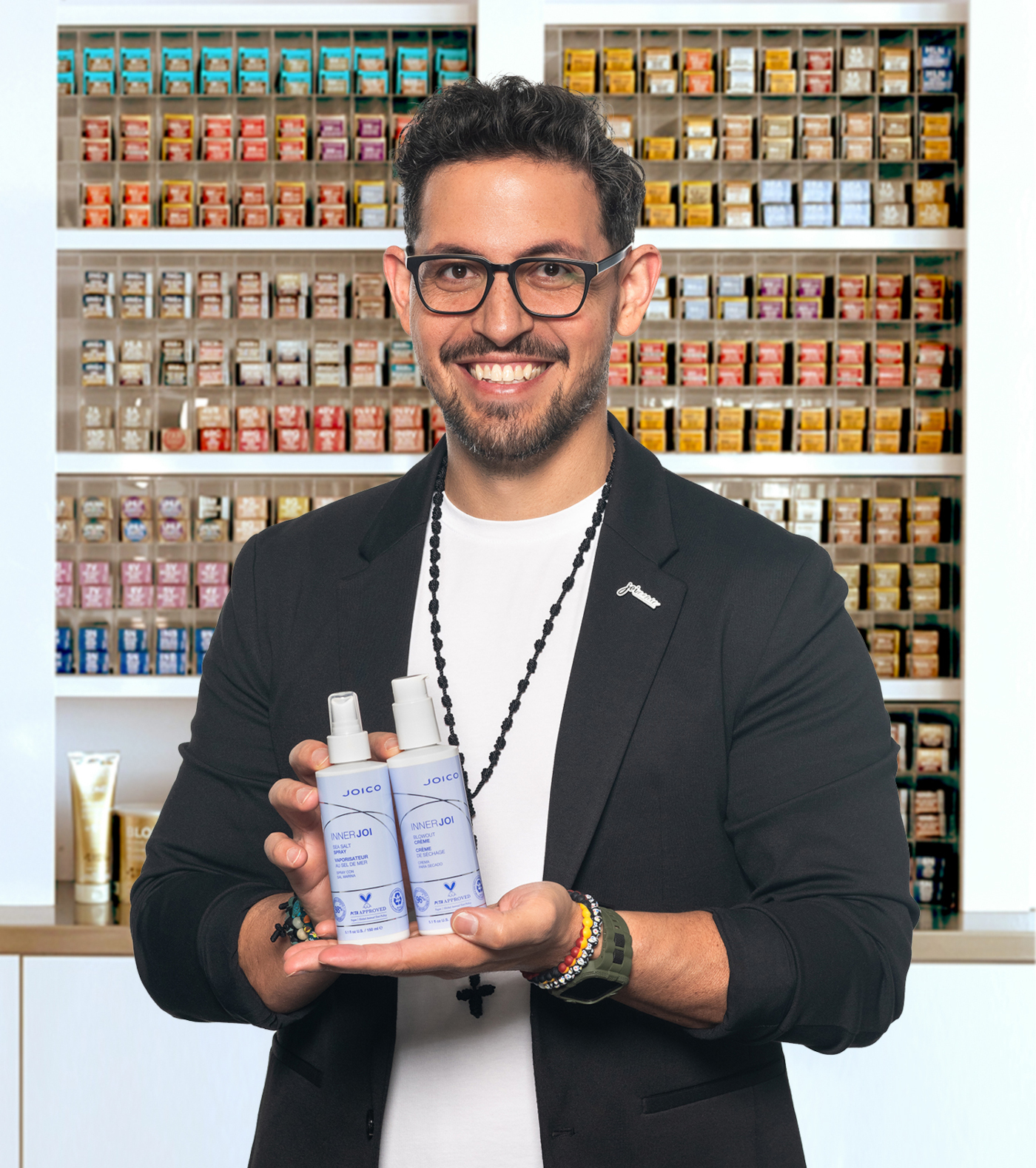 Style Sea Salt Spray Model with Product