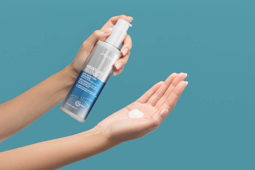 Moisture Recovery Recharge applied on hand