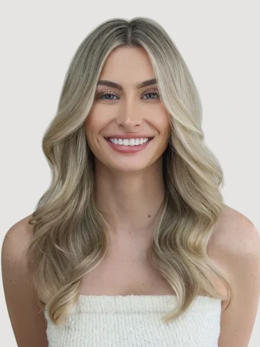 Olivia Santorini after getting blonde hair color treatment